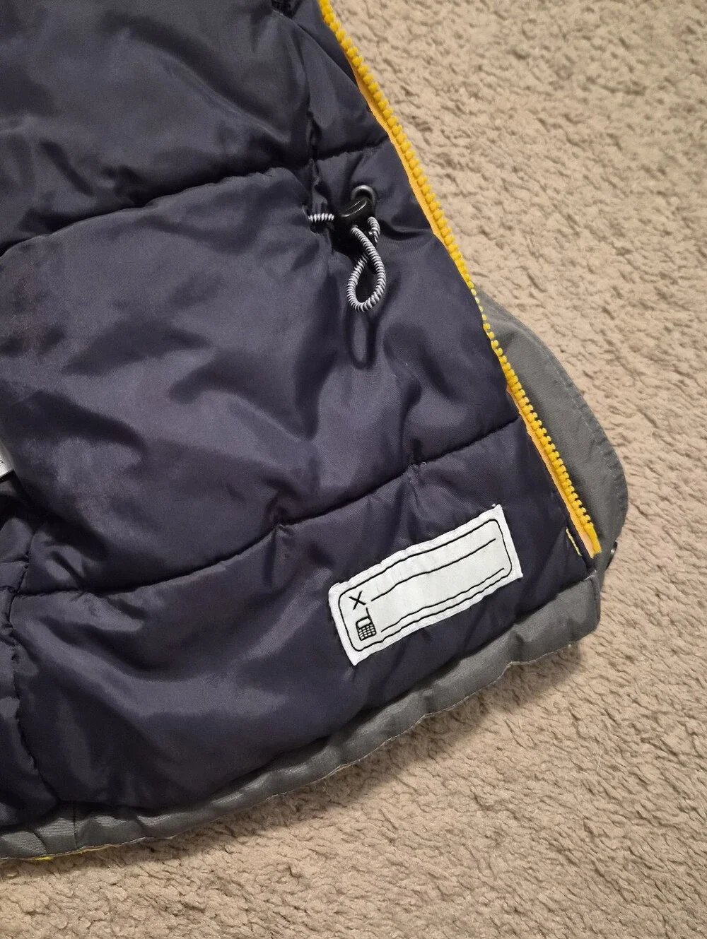 Columbia yellow gray